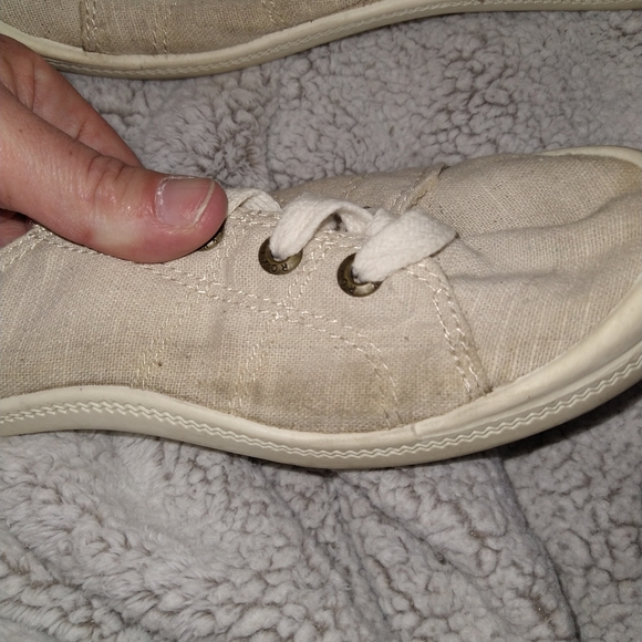 ROXY Bayshore Cream / Ivory Color Slip On Sneaker - Picture 4 of 6